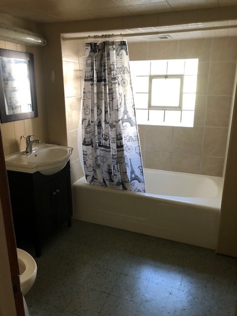 806 South Summit Avenue Villa Park IL 60181