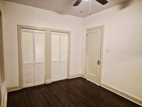 7826 South Bennett Avenue Chicago IL 60649