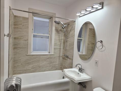 7826 South Bennett Avenue Chicago IL 60649