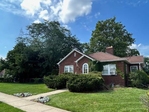 994 Greenview Avenue Des Plaines IL 60016