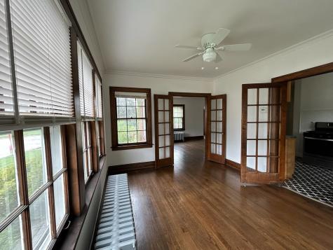 994 Greenview Avenue Des Plaines IL 60016