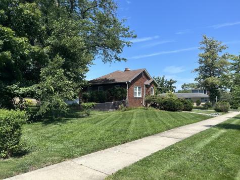 994 Greenview Avenue Des Plaines IL 60016