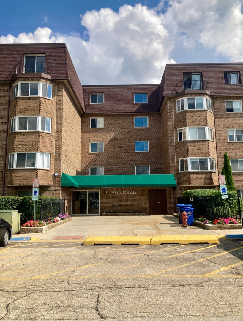 300 South Roselle Road Schaumburg IL 60193