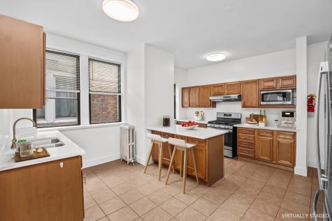 1347 East Hyde Park Boulevard Chicago IL 60615
