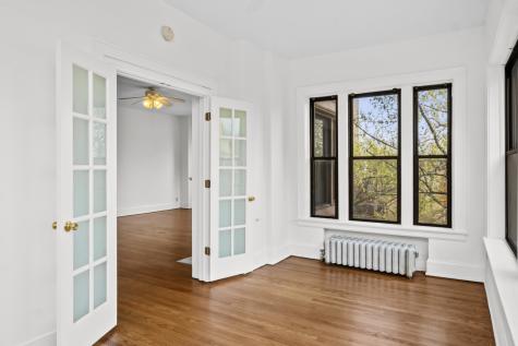 1347 East Hyde Park Boulevard Chicago IL 60615