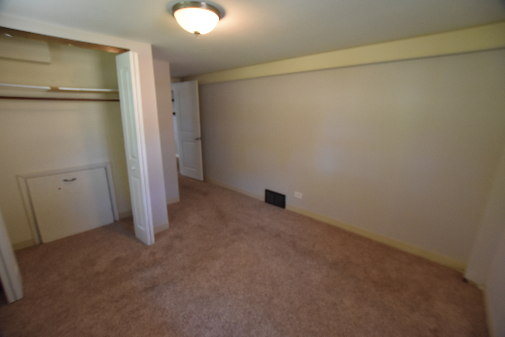 7852 Sprucewood Avenue Woodridge IL 60517
