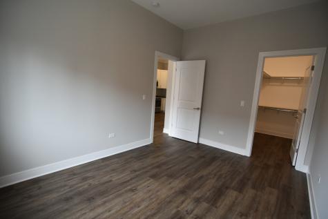 927 West Irving Park Road Chicago IL 60613