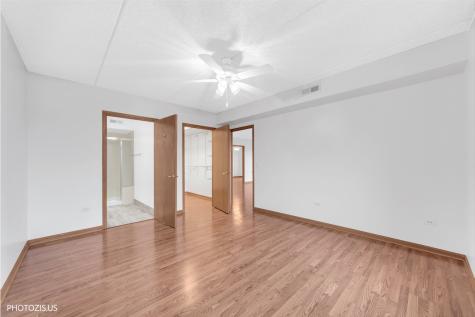 5555 North Cumberland Avenue Chicago IL 60656
