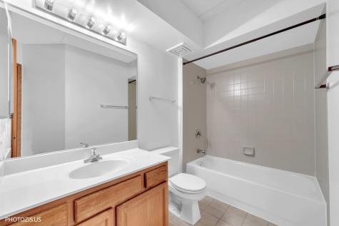 5555 North Cumberland Avenue Chicago IL 60656