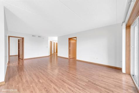 5555 North Cumberland Avenue Chicago IL 60656