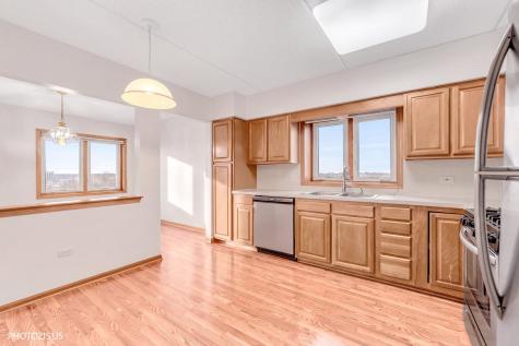 5555 North Cumberland Avenue Chicago IL 60656