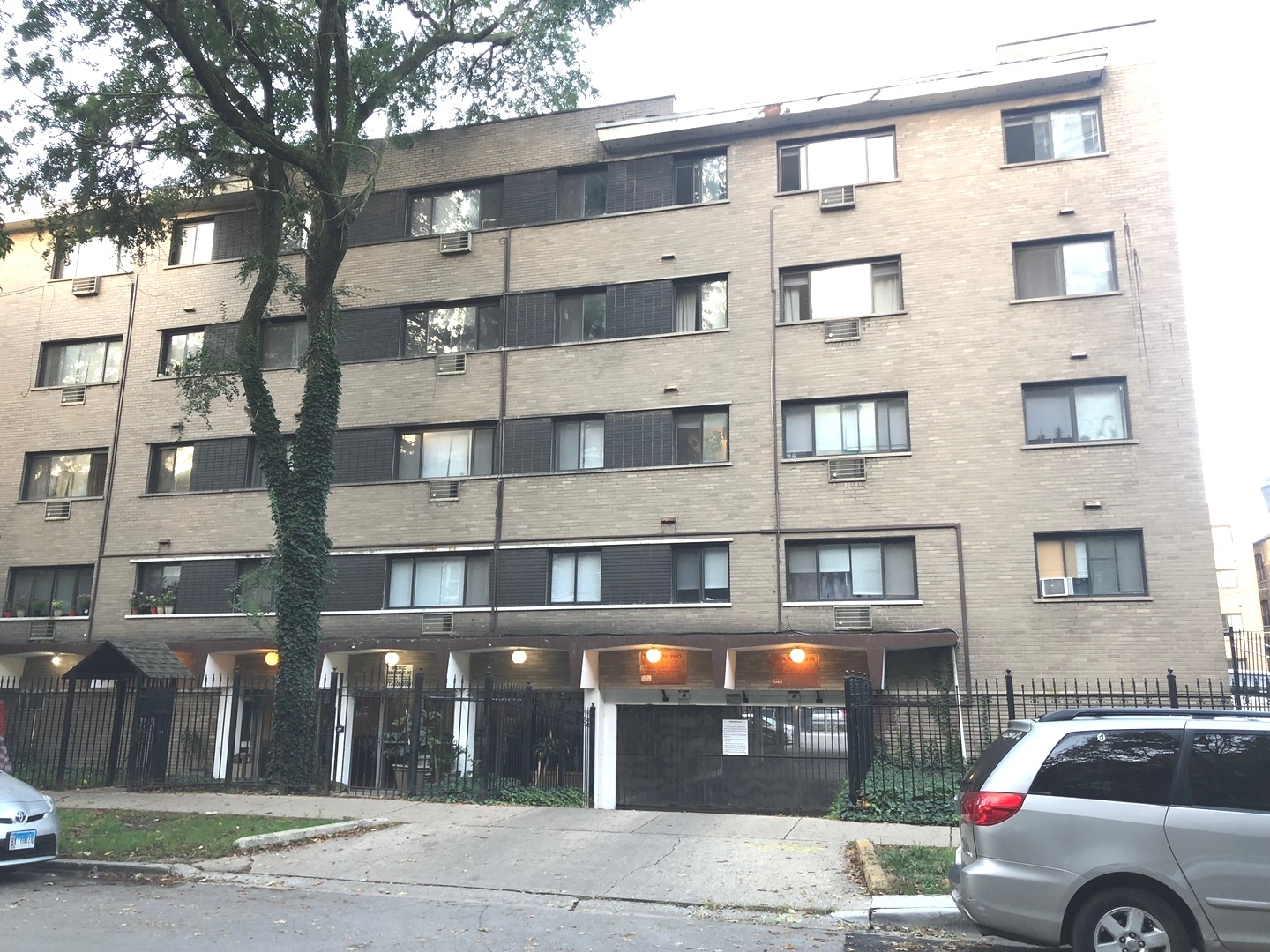 5420 North Kenmore Avenue Chicago IL 60640