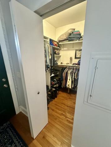 1048 West Bryn Mawr Avenue Chicago IL 60660