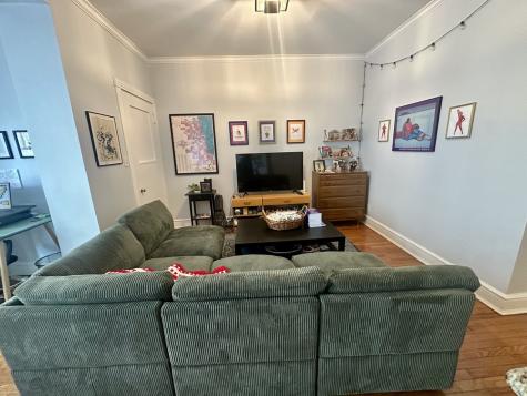 1048 West Bryn Mawr Avenue Chicago IL 60660