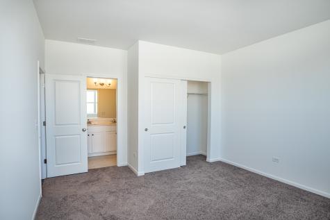 4283 Chelsea Manor Circle Aurora IL 60504