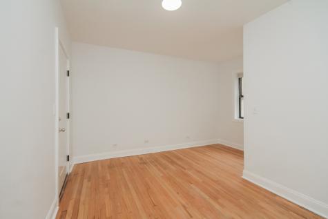 3735 North Kimball Avenue Chicago IL 60618