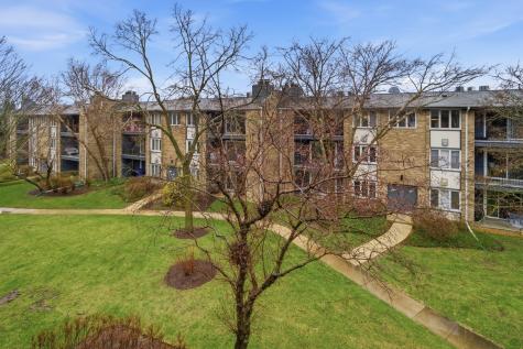 2113 Ammer Ridge Court Glenview IL 60025