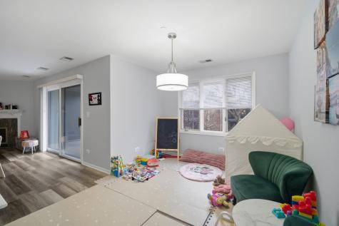 2113 Ammer Ridge Court Glenview IL 60025