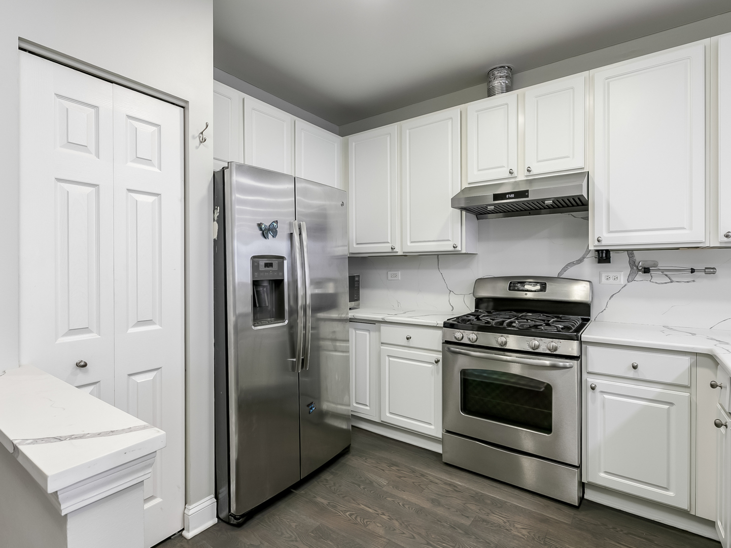 2331 Overlook Court Naperville IL 60563