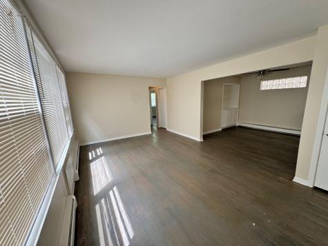 6235 North Mozart Street Chicago IL 60659