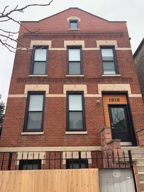 1916 South Loomis Street Chicago IL 60608