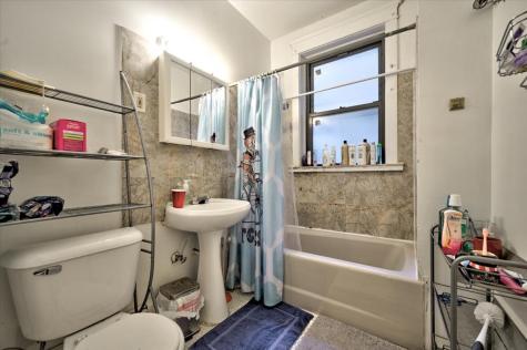 5422 South University Avenue Chicago IL 60615
