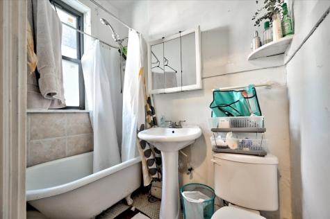5422 South University Avenue Chicago IL 60615