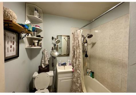 854 West George Street Chicago IL 60657