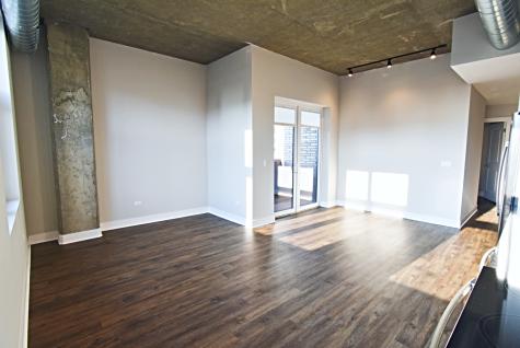3833 North Broadway Street Chicago IL 60613