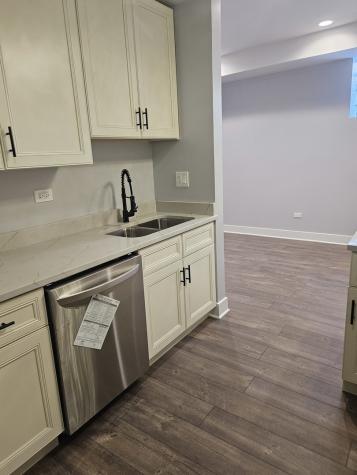 831 South Western Avenue Chicago IL 60612