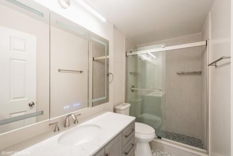 211 East Ohio Street Chicago IL 60611