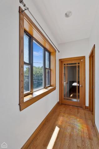 4544 North Western Avenue Chicago IL 60625