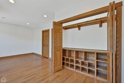 4544 North Western Avenue Chicago IL 60625