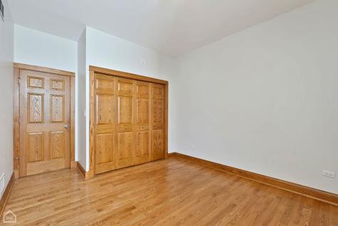 4544 North Western Avenue Chicago IL 60625