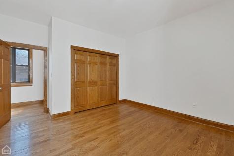 4544 North Western Avenue Chicago IL 60625