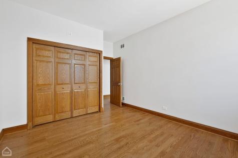 4544 North Western Avenue Chicago IL 60625