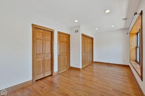 4544 North Western Avenue Chicago IL 60625
