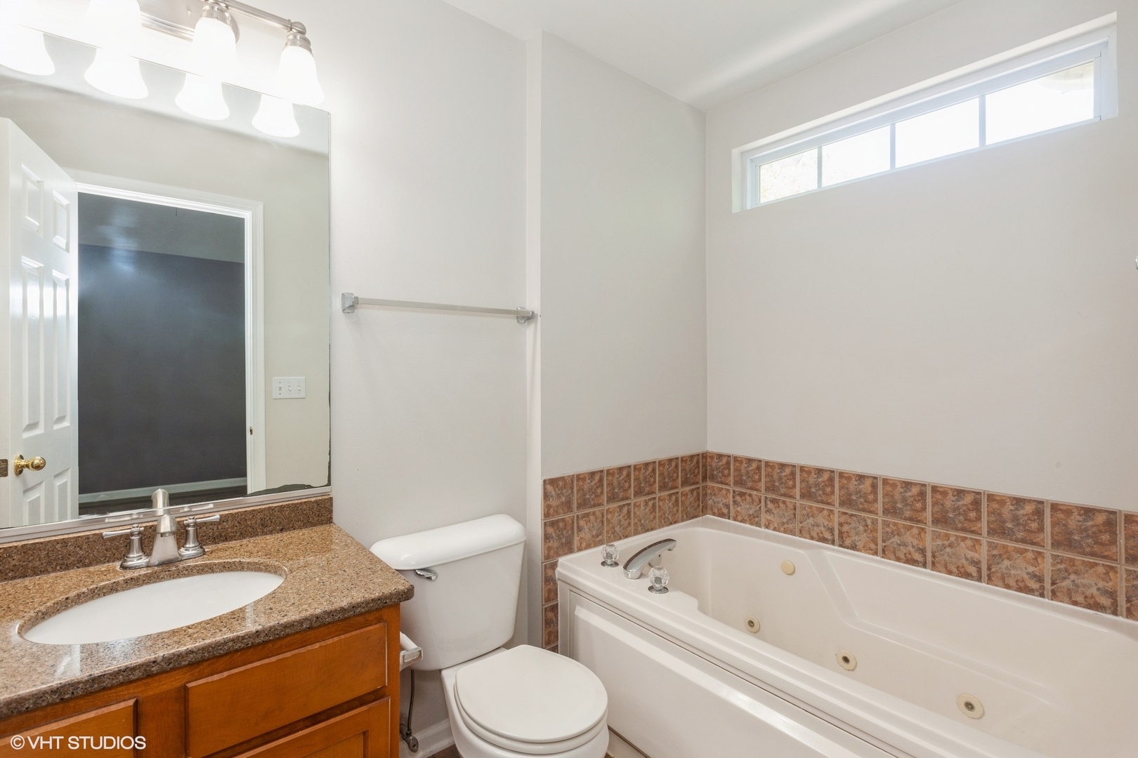 2215 Stoughton Drive Aurora IL 60502
