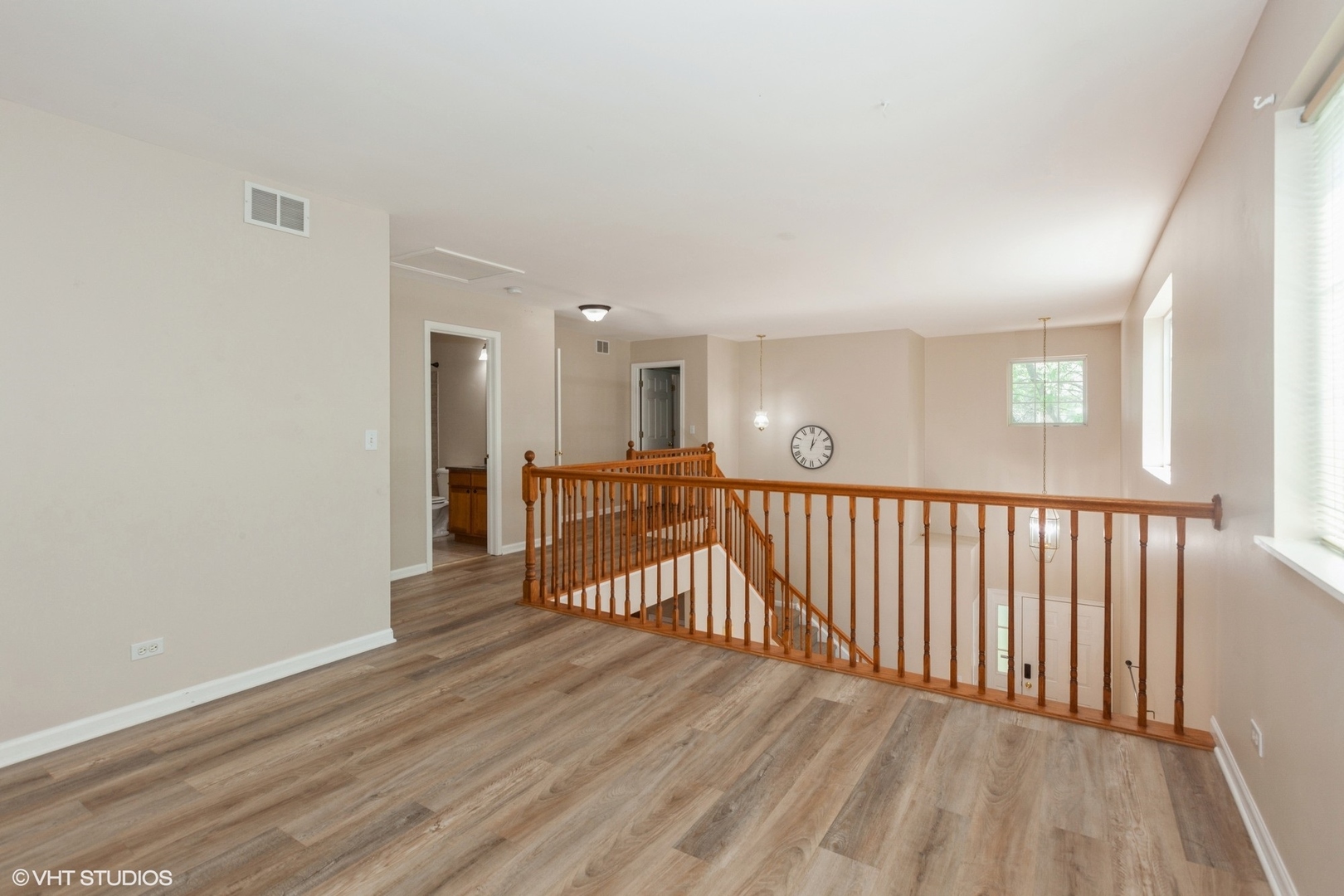 2215 Stoughton Drive Aurora IL 60502