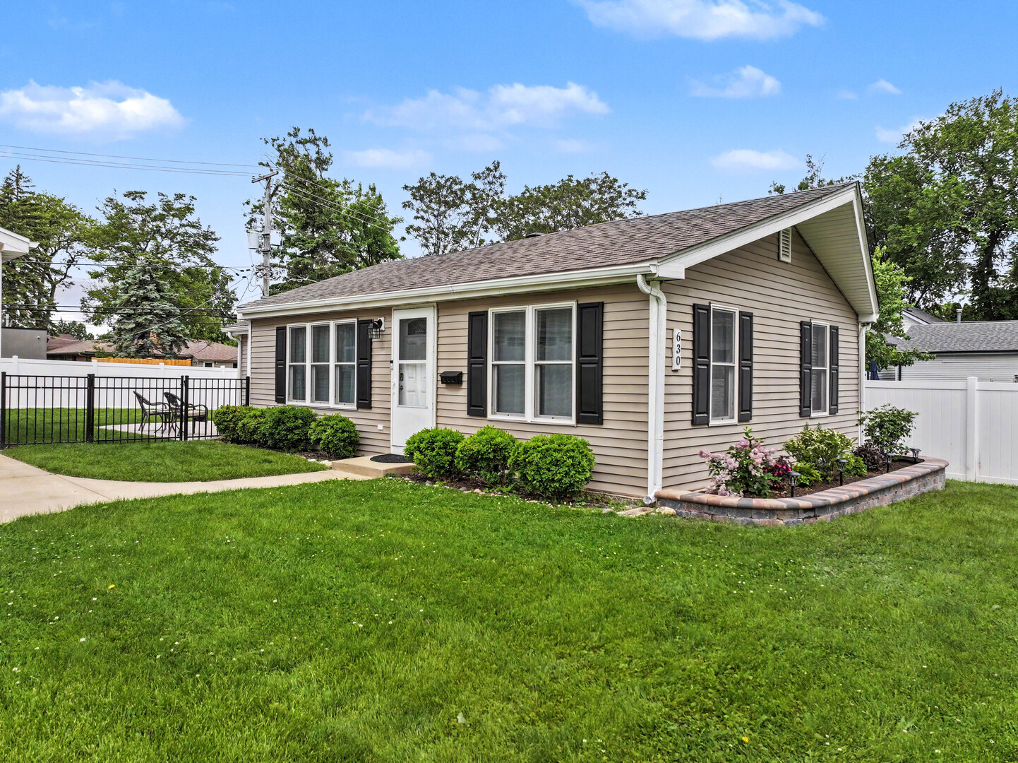 630 South Charlotte Street Lombard IL 60148