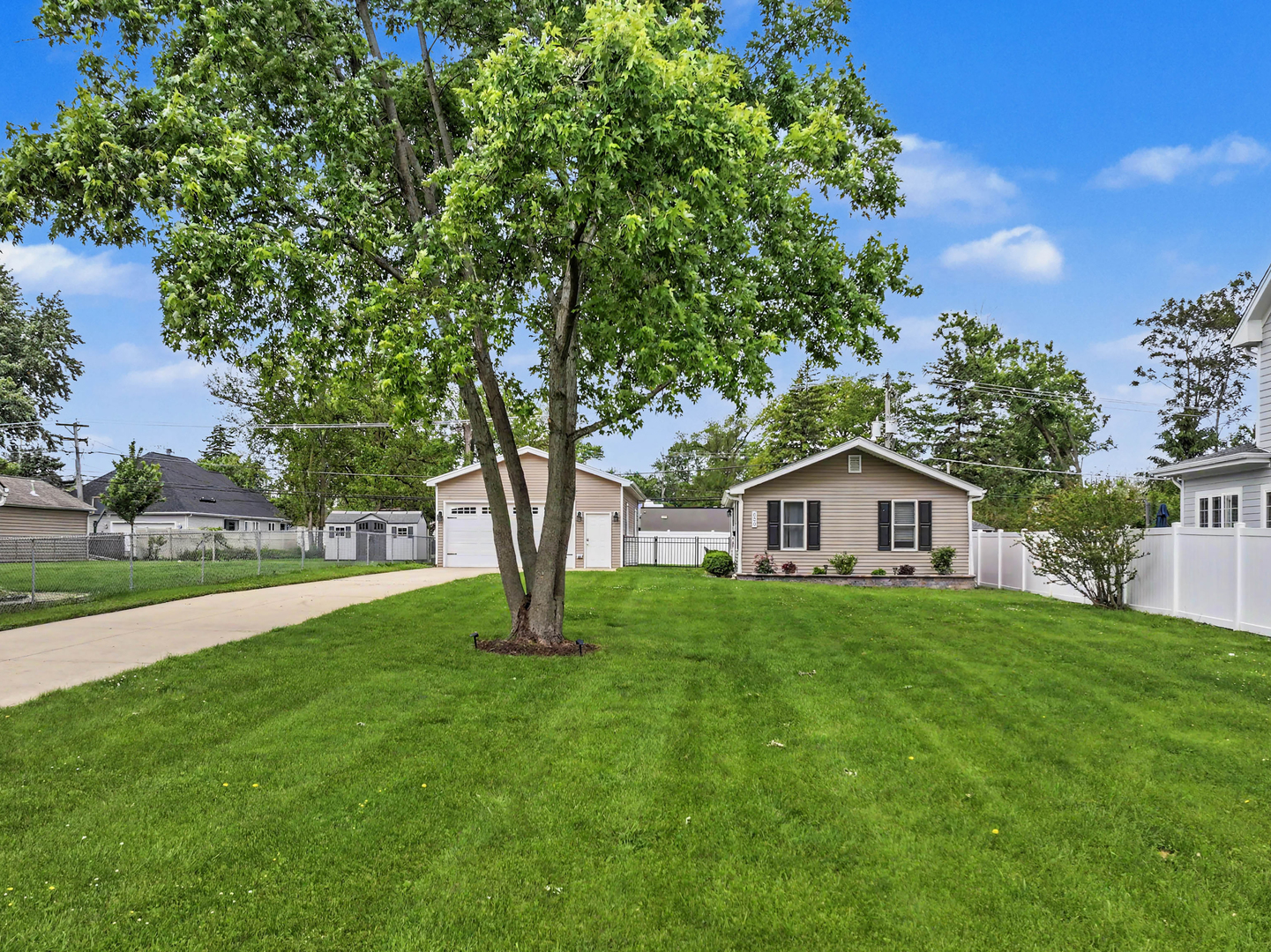 630 South Charlotte Street Lombard IL 60148