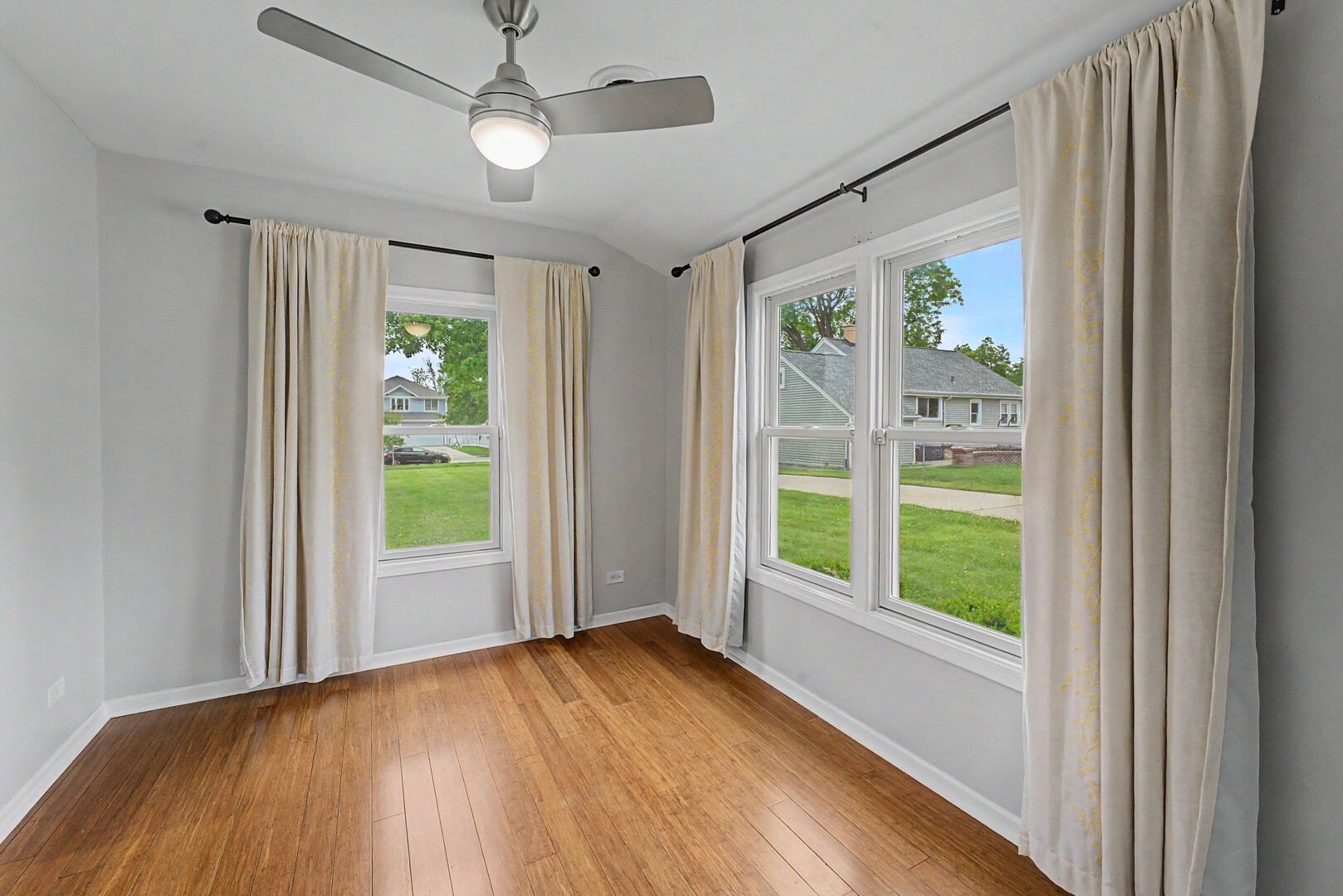 630 South Charlotte Street Lombard IL 60148