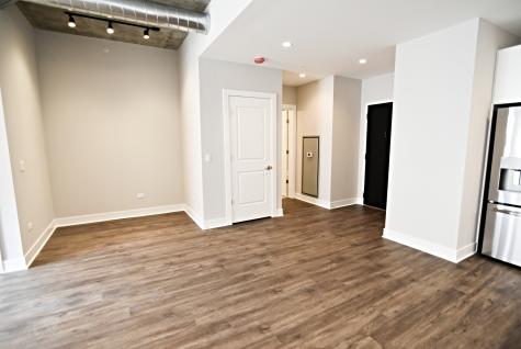 3833 North Broadway Street Chicago IL 60613
