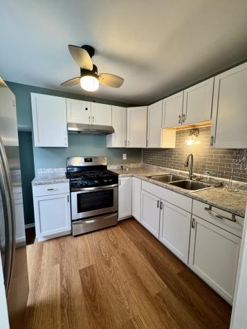 11042 South State Line Road Chicago IL 60617