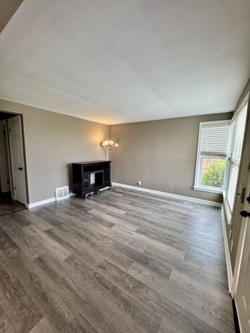 11042 South State Line Road Chicago IL 60617