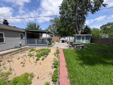 611 Nelson Avenue Romeoville IL 60446