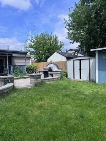 611 Nelson Avenue Romeoville IL 60446