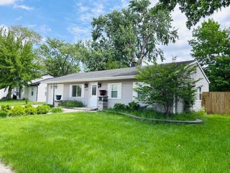 611 Nelson Avenue Romeoville IL 60446