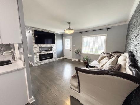 611 Nelson Avenue Romeoville IL 60446