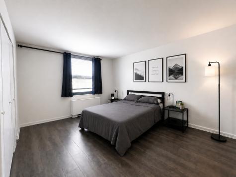 5701 North Sheridan Road Chicago IL 60660